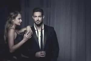 How to impress a girl - stand out from other men